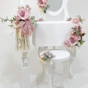 Flowers and Pampas Κουτί | Λαμπάδα | Λαδοσέτ K22-058